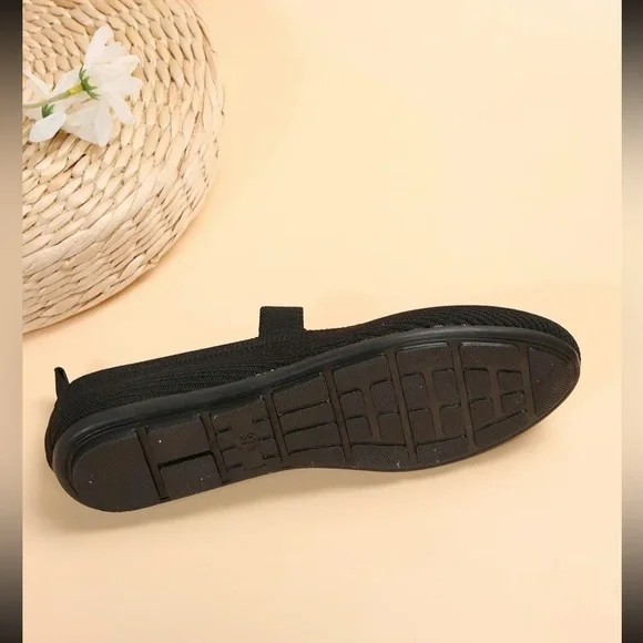 NWT Women’s Comfy Black Ballet Flats! - Picture 4 of 12